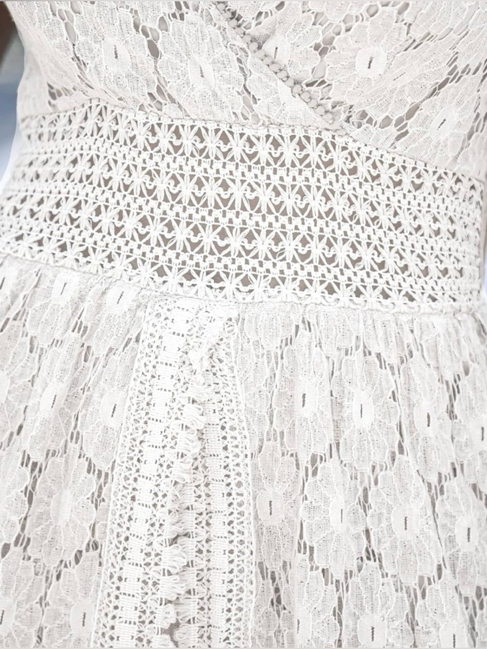 Cupshe White Lace Maxi Dress with Crochet Waist. In perfect condition . White . - Picture 4 of 9